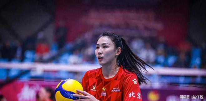 中国女排轻松击败电竞国家队晋级半决赛，竞技爆发！